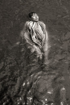 Andrea-Santolaya-Série-22Waniku22-Merak-Ursae-Majoris-Omaira-Medina-Delta-Amacuro-Venezuela-2013-233x350 MERIGNAC PHOTOGRAPHIC FESTIVAL ART 