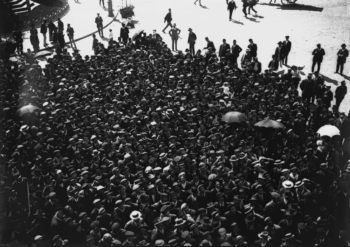 Joshua-Benoliel-Grève-des-électriciens-Lisbonne-1912-350x247 MERIGNAC PHOTOGRAPHIC FESTIVAL ART 
