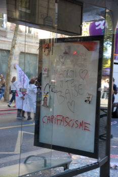 Manifestation-18-Septembre2025-9-233x350 Manifestation 18 Septembre2025-9 