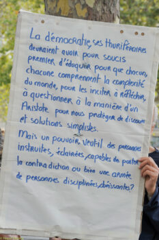 Manif-2_Octobre25-3-233x350 Manif-2_Octobre25-3 